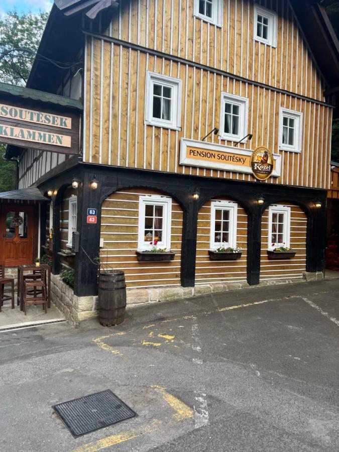 Pension Soutesky Хренско Экстерьер фото
